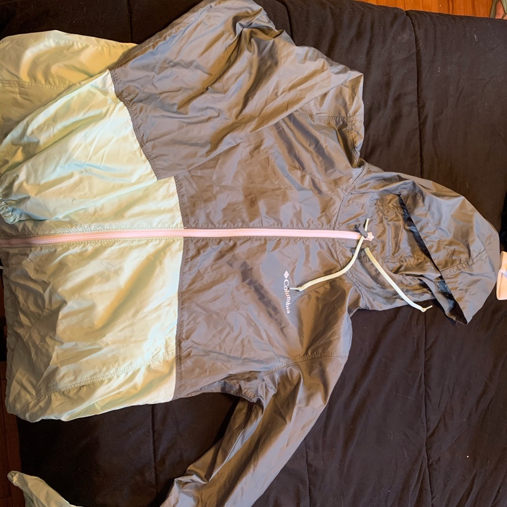 Columbia windbreaker jacket